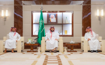 ولي العهد يستقبل لاعبي المنتخب السعودي الأول لكرة القدم وأعضاء الجهازين الفني والإداري