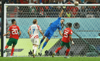 كرواتيا تحصد الميدالية البرونزية فى كأس العالم 2022 بفوز صعب على المغرب