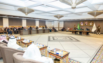 ‏الأمير ⁧‫تركي بن طلال‬⁩ يلتقي في المجلس العام بديوان الإمارة، بعدد من المستثمرين بمنطقة عسير الصادرة لهم أحكام شرعية