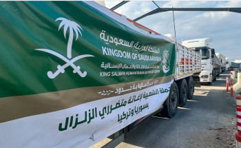 11 شاحنة إغاثية تعبر منفذ غصن الزيتون لتوزيعها بالمناطق السورية المتضررة من الزلزال