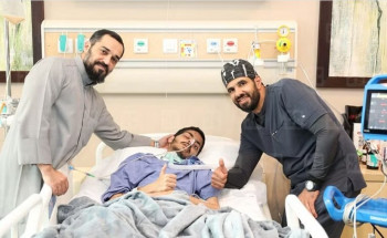 مستشفى الدكتور سليمان الحبيب بالقصيم يجري جراحة ناجحة لشاب كويتي بإزالة ورم بالمخ بعد أن أصيب بمرض NF2 الذي أفقده القدرة على الحركة