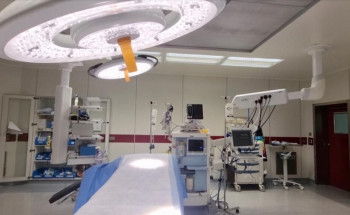 إستئصال ورم من مبيض مريضة حامل بشهرها التاسع