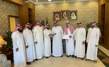 محافظ بيشة يدشن جمعية «منارات»