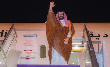 سمو ولي العهد يغادر المدينة المنورة وفي مقدمة مودعيه سمو أمير منطقة المدينة المنورة وسمو نائبه