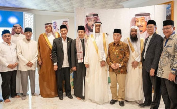 مركز الملك سلمان للإغاثة يوزع 9 أطنان من السلال الغذائية في مدينة كوفو بجمهورية بنين