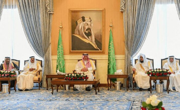 أمير منطقة تبوك يستقبل المهنئين بعيد الفطر المبارك