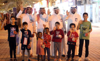 محافظ وادي الدواسر يتقدم جموع الأهالي في صلاة العيد