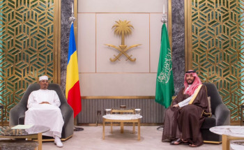 ولي العهد يلتقي رئيس المجلس العسكري الانتقالي في جمهورية تشاد