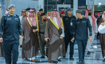 أمير الشرقية يزور مركز العمليات الأمنية الموحدة 911 ويطلع على خدماته الأمنية والإنسانية