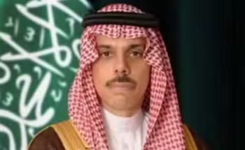 “فيصل بن فرحان” يتلقى اتصالاً من نظيره الفلسطيني.. ويبحثان علاقات البلدين