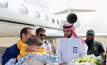 وصول التوأم السيامي السوري “إحسان وبسام” إلى الرياض