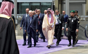 رئيس دولة فلسطين يصل جدة للمشاركة في القمة العربية 32