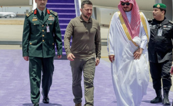 الرئيس الأوكراني يصل جدة لحضور القمة العربية 32