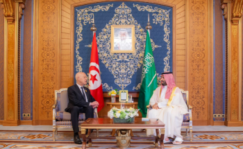 ولي العهد يلتقي رئيس الجمهورية التونسية