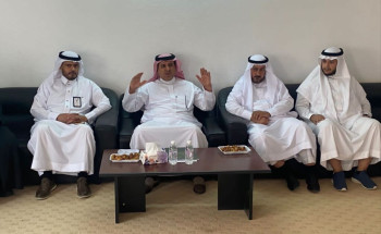 “محافظ بيشة” يتفقد مركز الرس