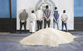 بالرياض وجدة.. مكافحة المخدرات تحبط محاولة تهريب أكثر من(5)ملايين قرص من مادة الإمفيتامين المخدر