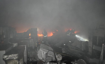 “مدني الرياض” يخمد حريقاً في ورشة نجارة.. ولا إصابات