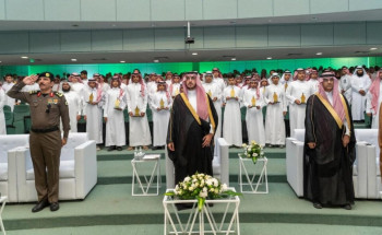 أمير الجوف يكرّم الطلاب المتفوقين بالمنطقة