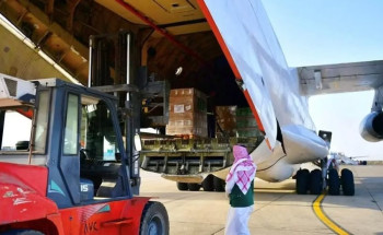 وصول الطائرة الإغاثية الثامنة ضمن الجسر الجوي السعودي لمساعدة الشعب السوداني