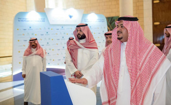 نائب أمير منطقة الرياض يدشّن قافلة “طيف عزيز”