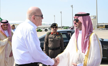 رئيس الوزراء اللبناني يُغادر جدة