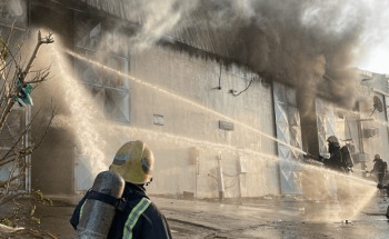 “مدني الرياض” يخمد حريقاً نشب في ورشة نجارة