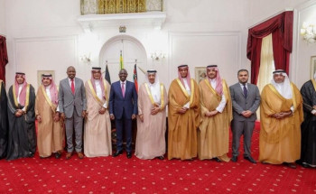 رئيس جمهورية كينيا يستقبل وزير الاستثمار