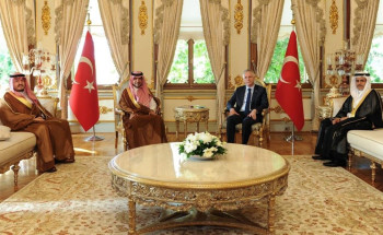 وزير الشؤون البلدية والقروية والإسكان يلتقي حاكم إسطنبول وعدداً من الرؤساء التنفيذيين للشركات التركية