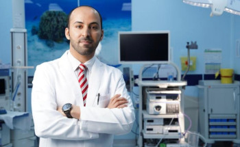 استشاري سعودي يخترع جهاز نظام ذكي لعلاج الارتجاع المعدي