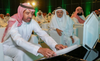 وزير الموارد البشرية والتنمية الاجتماعية يدشّن دليل عضويات مجلس الجمعيات الأهلية