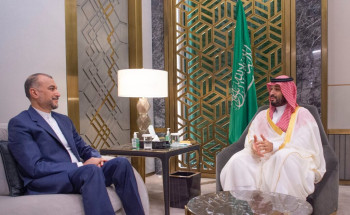 ولي العهد يستقبل وزير الخارجية الإيراني