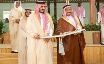 نيابة عن ولي العهد.. نائب أمير مكة المكرمة يتوج الفائزين في الأشواط الختامية لمهرجان ولي العهد للهجن
