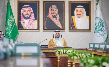 أمير الحدود الشمالية يرأس اجتماع لجنة التوطين العليا بالمنطقة