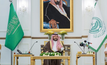 أمير الحدود الشمالية يلتقي المشاركين في ندوة “تخصيص الأندية ودور الإعلام الرياضي”