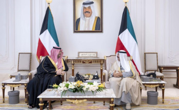 ولي عهد دولة الكويت يستقبل الأمير تركي بن محمد بن فهد