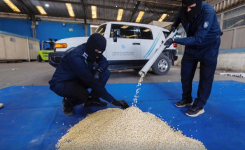 الزكاة والضريبة والجمارك تُحبط محاولة تهريب أكثر من 416 ألف حبة كبتاجون