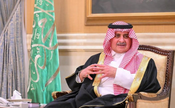 أمير تبوك يستقبل المواطنين في اللقاء الأسبوعي