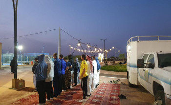 الأمر بالمعروف بالمجمعة تفعّل المصلى المتنقل في المتنزهات استعداداً لموسم الشتاء وتنشر حملة “اعتناء”