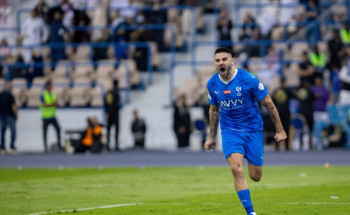 الهلال يقسو على النصر بثلاثية في الديربي ويعزز صدارته للدوري
