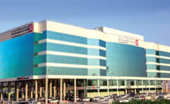 مستشفى الدكتور سليمان الحبيب بالسويدي يُنقذ ثلاثيني من مضاعفات ورم بطول 10 سم متغلغل في الكلى