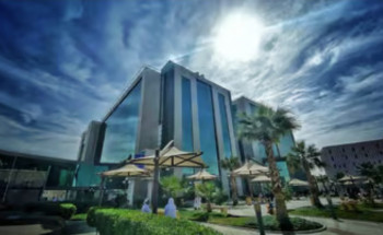 لأول مرة بالشرق الأوسط.. “سعود الطبية” تستبدل صماماً أورطياً لستيني عبر قسطرة قلبية