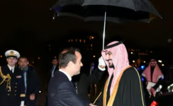 وزير القوات المسلحة الفرنسية يستقبل وزير الدفاع ويعقدان جلسة مباحثات رسمية ويشهدان توقيع مشروع خطة تنفيذية بين الوزارتين