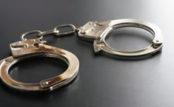 تبوك.. ضبْط شخص ظهر في محتوى مرئي بحادثة مشاجرة واعتداءٍ بمكان عام