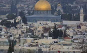 “التعاون الإسلامي”: استيلاء الاحتلال على منازل وأراضٍ بالقدس امتداد لسياسة التهويد والتغيير الديمغرافي