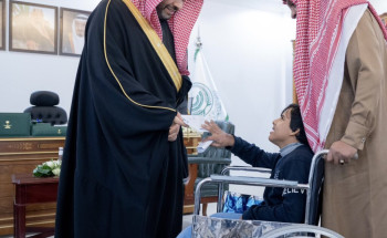 أمير الحدود الشمالية يستقبل عددا من ذوي الإعاقة بمحافظة طريف