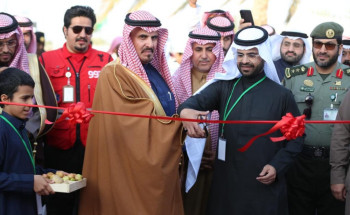 محافظ وادي الدواسر يفتتح مهرجان خيرات وادينا