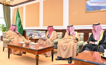 نائب أمير تبوك يطلع على تقرير عن إحصائيات مطار  الأمير سلطان بن عبدالعزيز الدولي