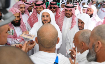 اطلع على الخدمات المقدمة للمعتمرين والزوار.. وزير الشؤون الإسلامية يتفقد مشاريع مسجد التنعيم وجاهزية مرافقه