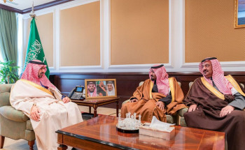 نائب أمير تبوك يستقبل مدير عام جمرك منفذ حالة عمار