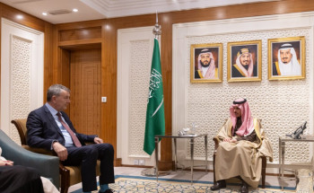 وزير الخارجية يستقبل المفوض العام لوكالة “الأونروا”